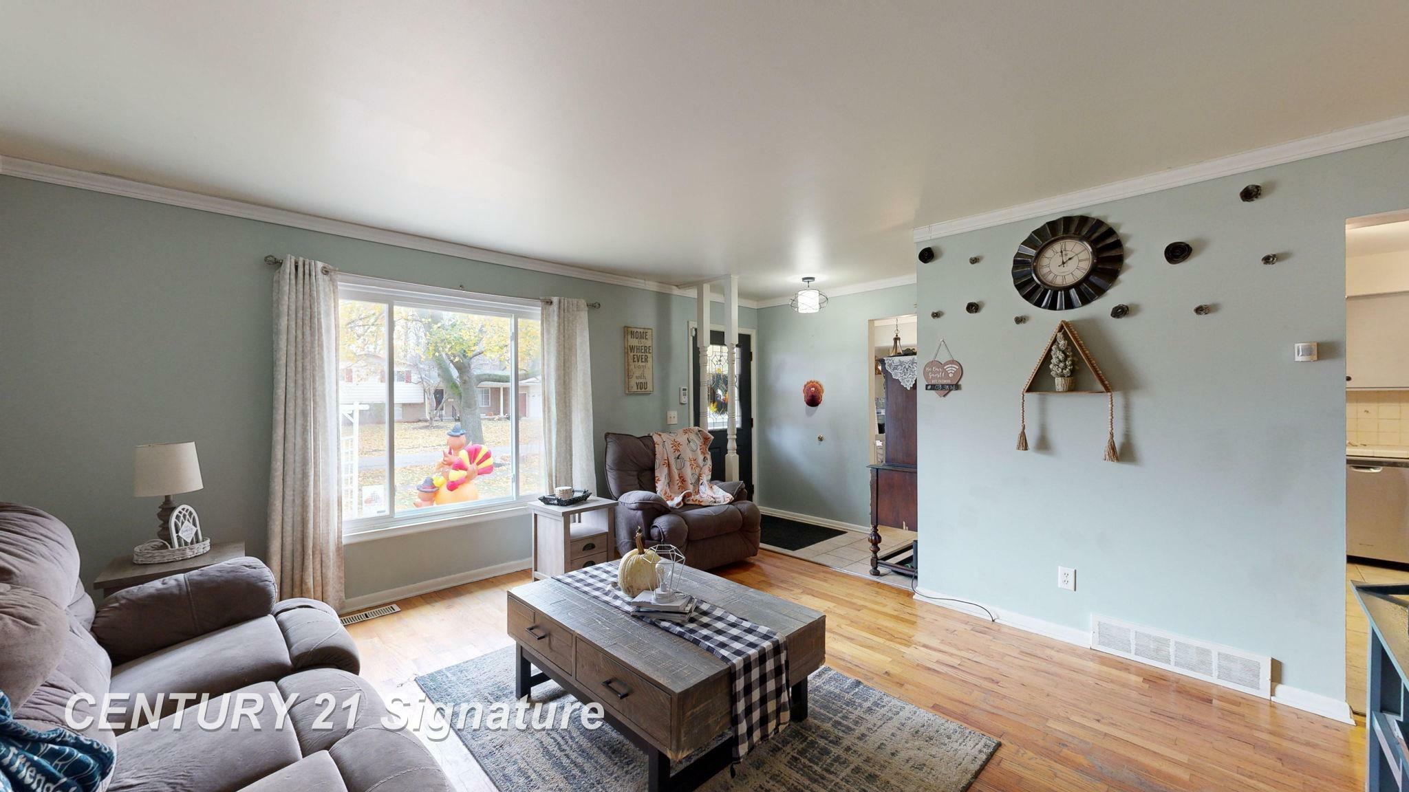 Property Photo: 527 Leland Street MI 48433