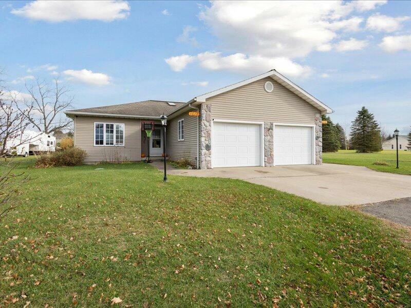 Property Photo:  1617-1619 Wolf Lake Road  MI 49240 