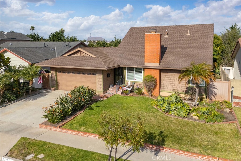 Property Photo: 17297 Apel Lane CA 92649