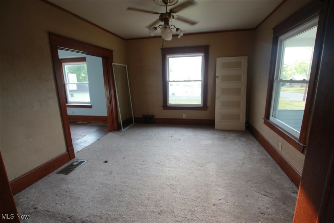 Property Photo:  229 E Main Street E  OH 44420 