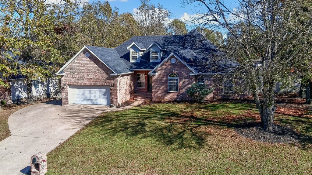 Property Photo:  302 Laurinda Drive  AR 72712 