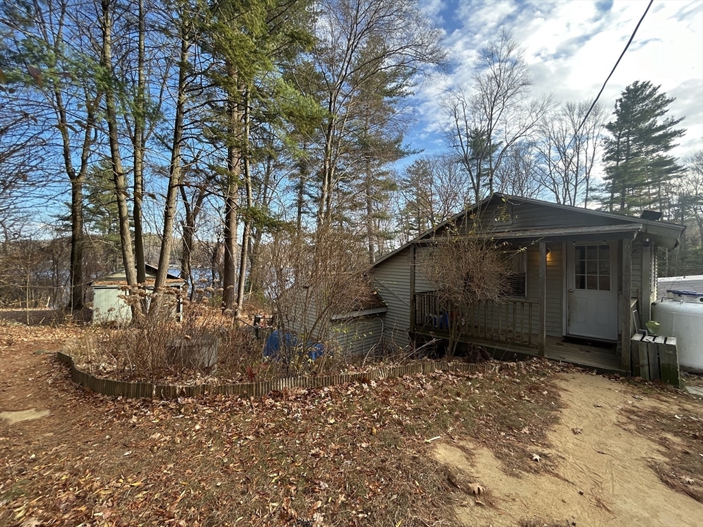 Property Photo:  6 Hillside Dr  MA 01521 