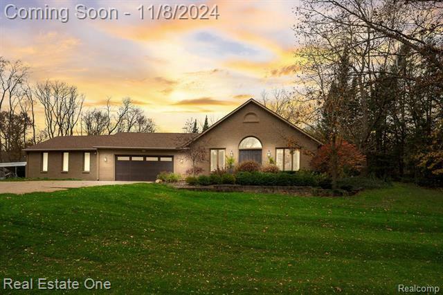 Property Photo:  1640 Madsen Drive  MI 48462 