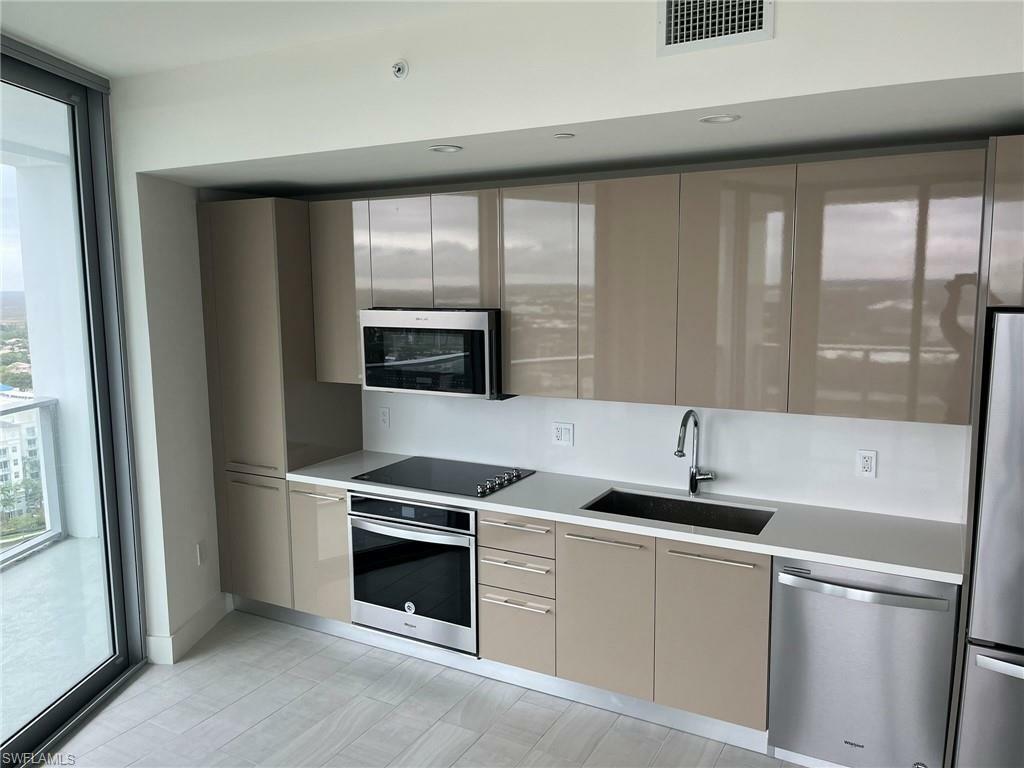 Property Photo: 2000 Metropica Way 1704 FL 33326