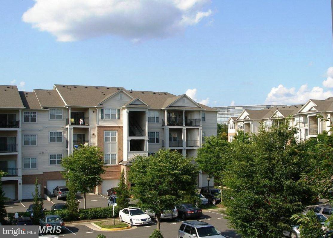 Property Photo: 12124 Garden Ridge Lane 401 VA 22030