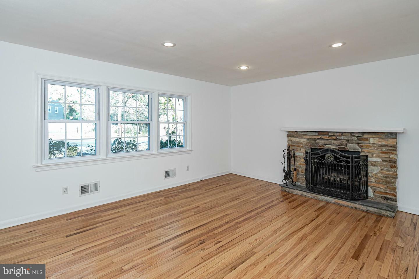 Property Photo:  339 Hamilton Avenue  NJ 08540 