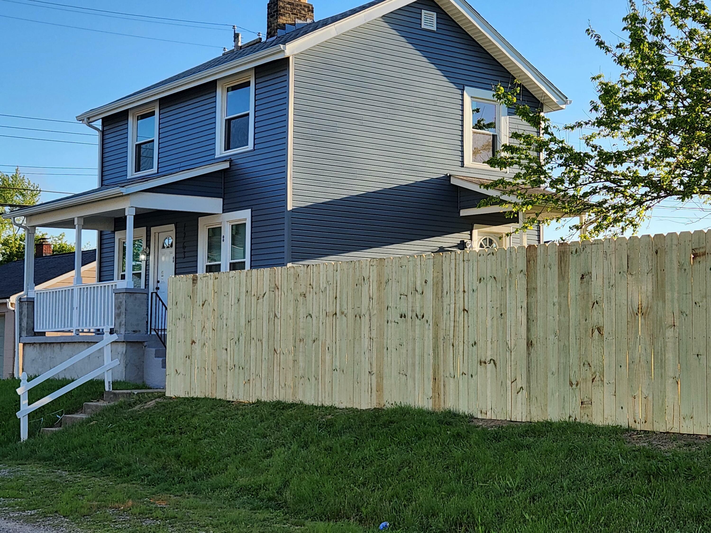 Property Photo: 1263 Heyl Avenue OH 43206