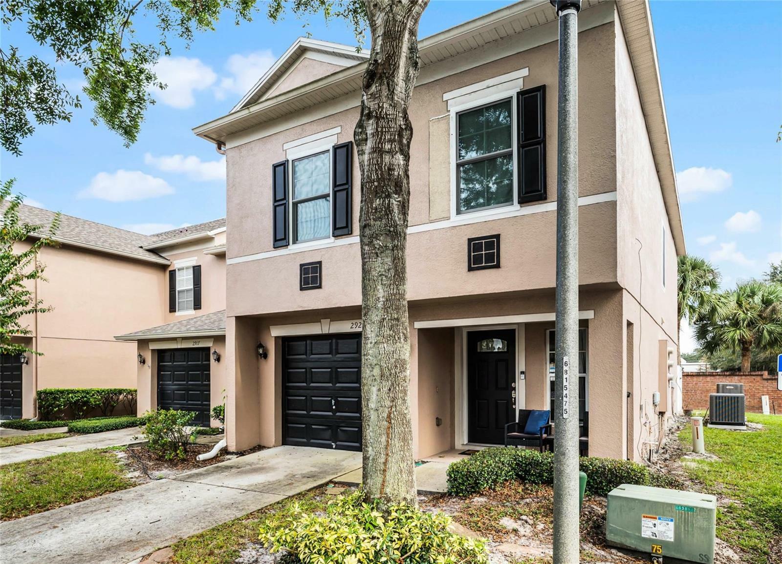 Property Photo:  2921 Ashford Park Place  FL 32765 