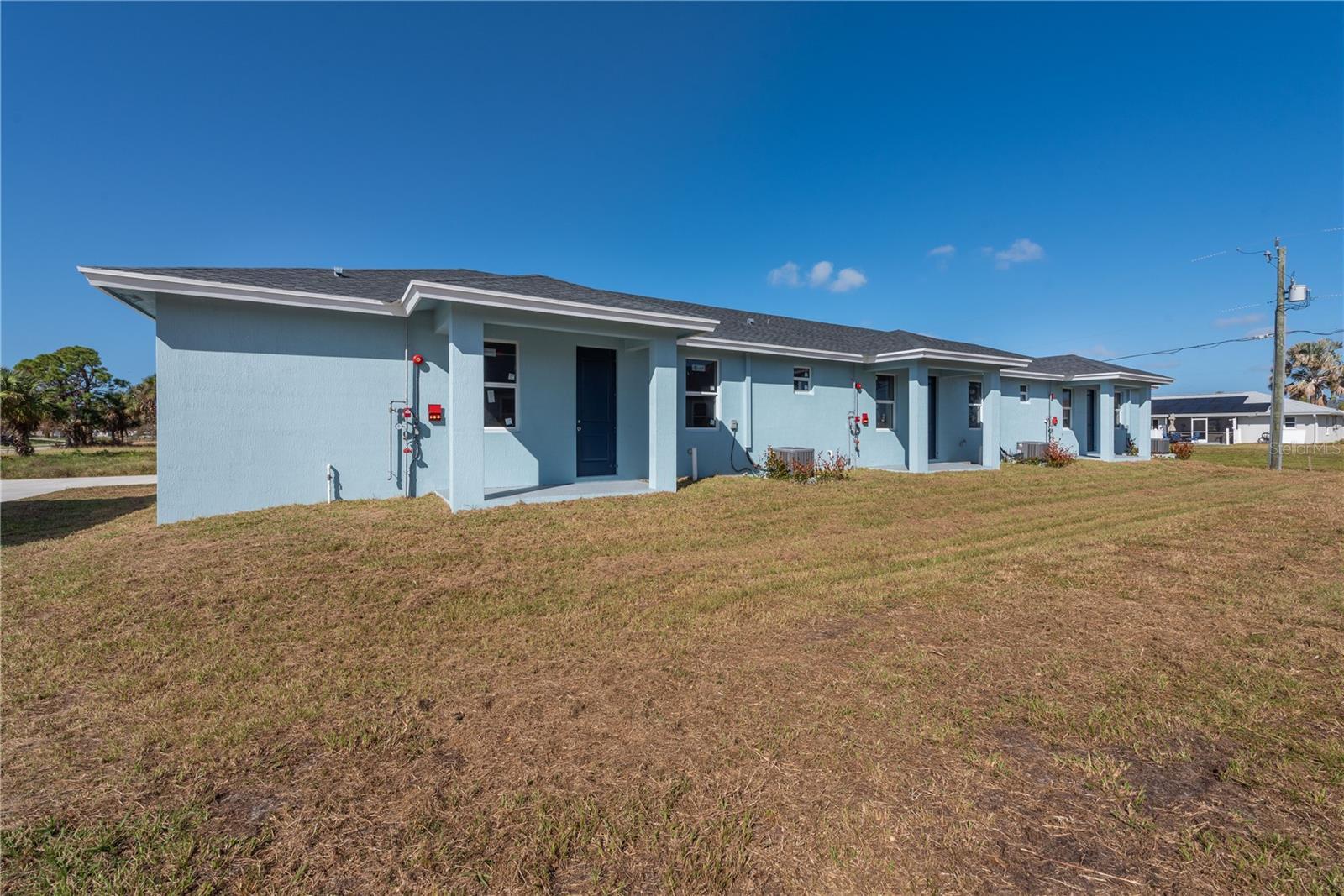 Property Photo: 248 Rotonda Boulevard FL 33947