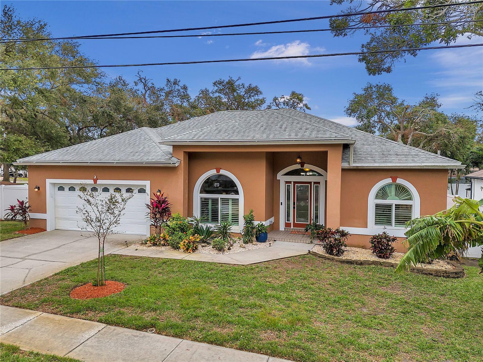 Property Photo:  13704 Oak Forest Boulevard S  FL 33776 