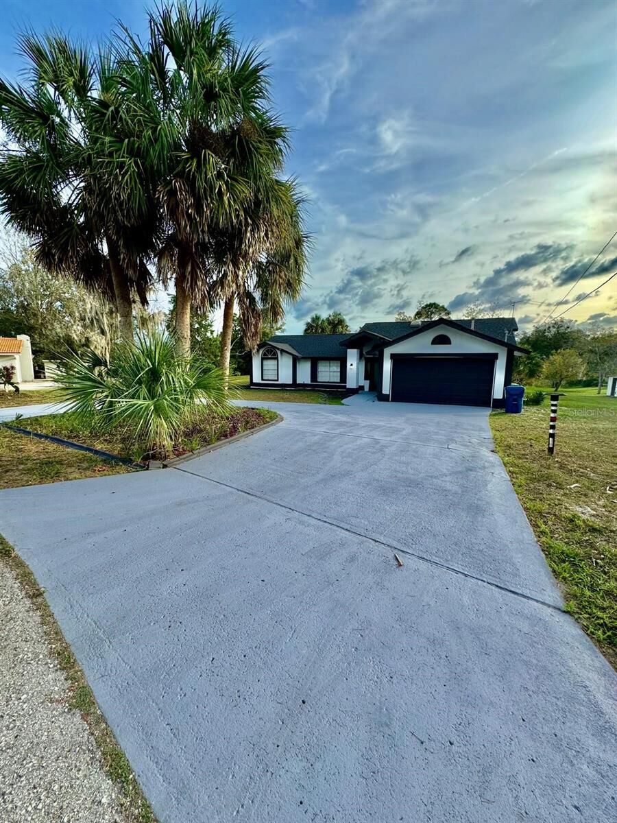 Property Photo: 9126 Bush Circle FL 34606