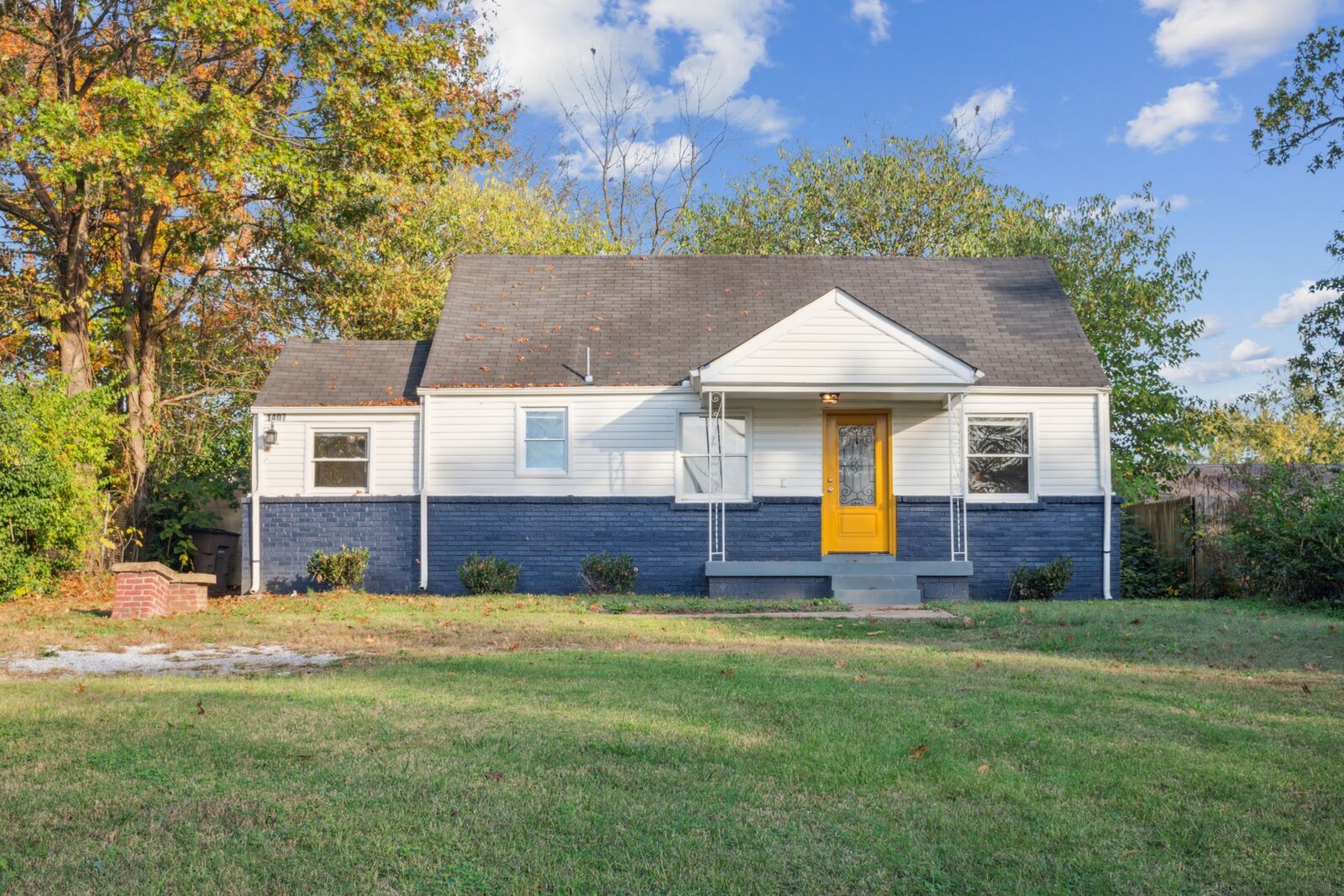 Property Photo:  1407 Jones Ave  TN 37207 