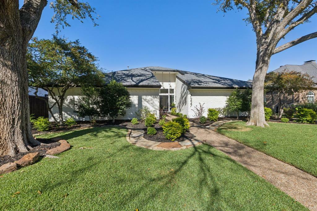 Property Photo:  7227 Rustic Valley Drive  TX 75248 