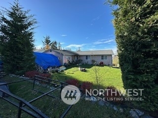 Property Photo:  933 James Way  WA 98282 