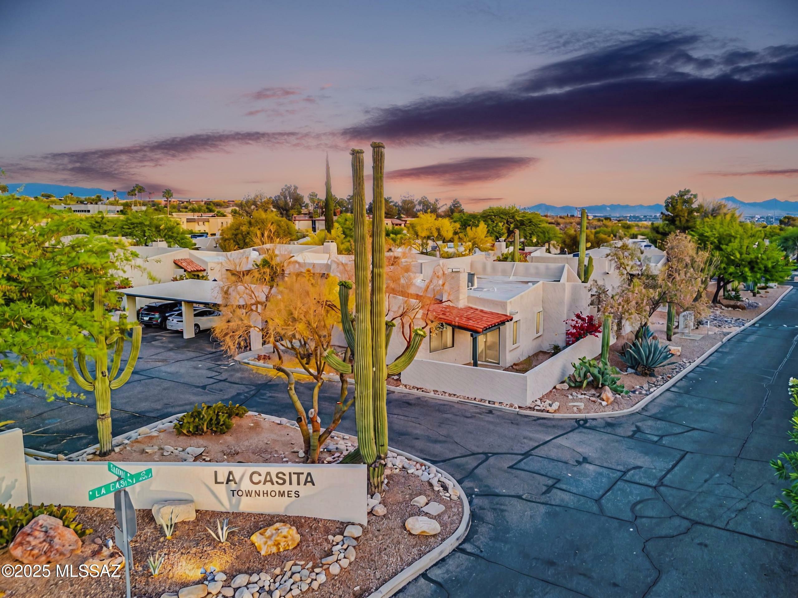 Property Photo: 5578 N La Casita Drive AZ 85718