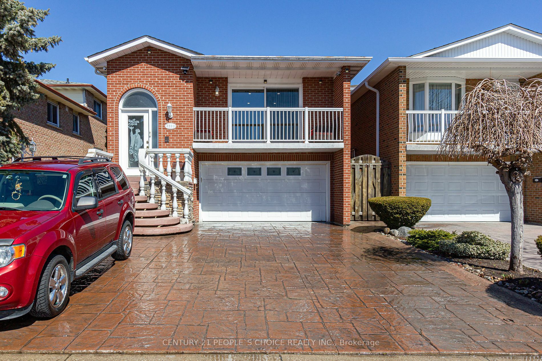 Photo de la propriété:  4233 Greybrook Cres Bsmt  ON L4W 3G5 