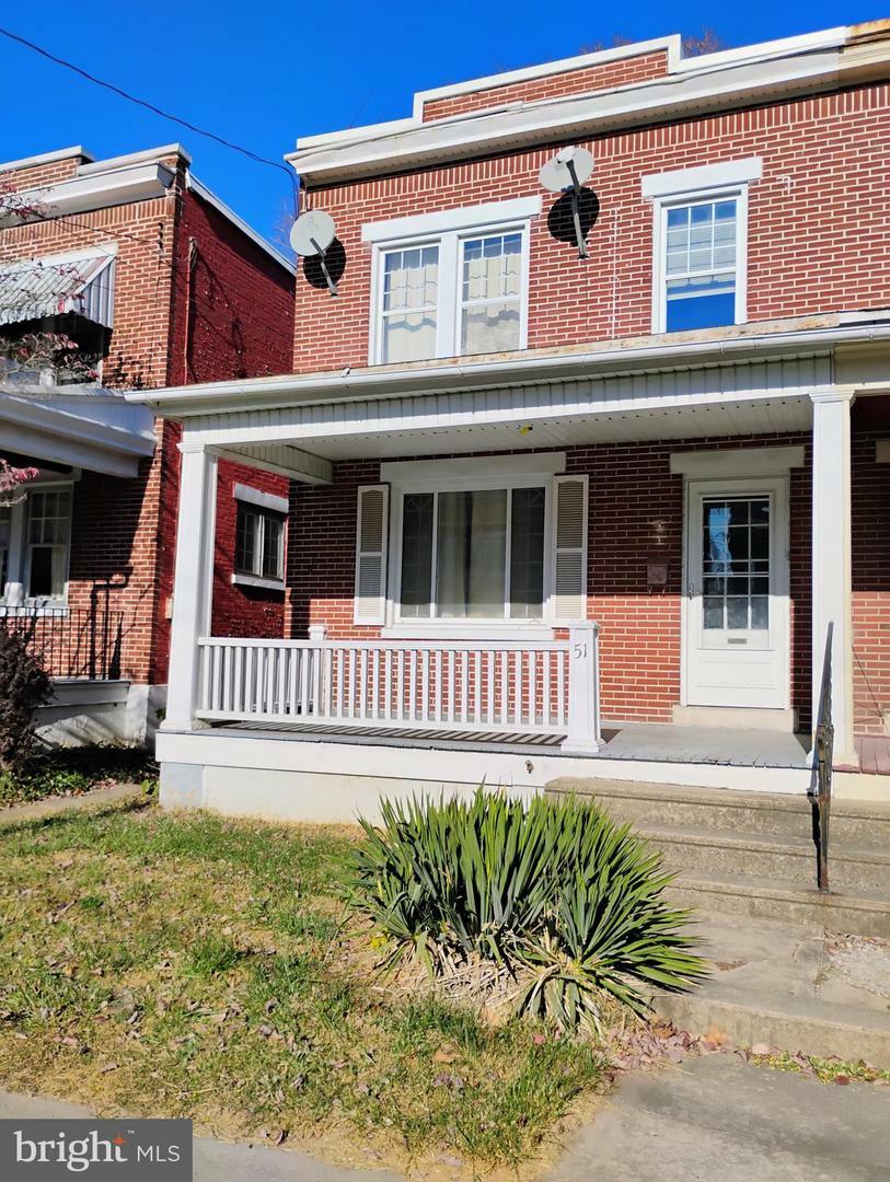 Property Photo:  51 S Pearl Street  PA 17603 