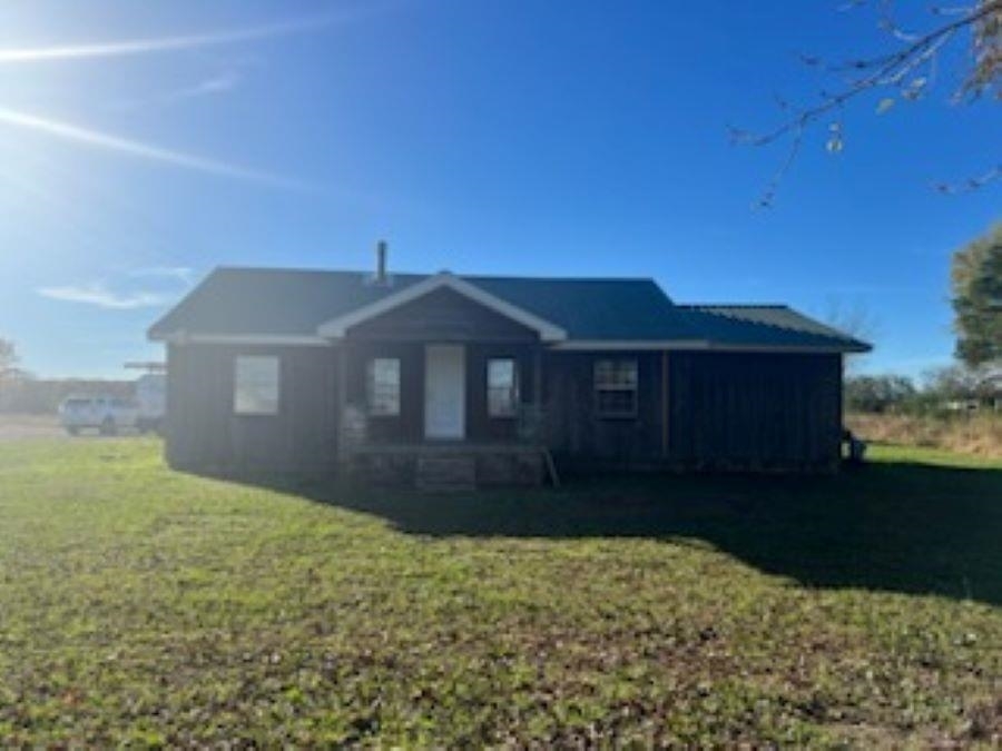 Property Photo: 647 School Rd AR 72137