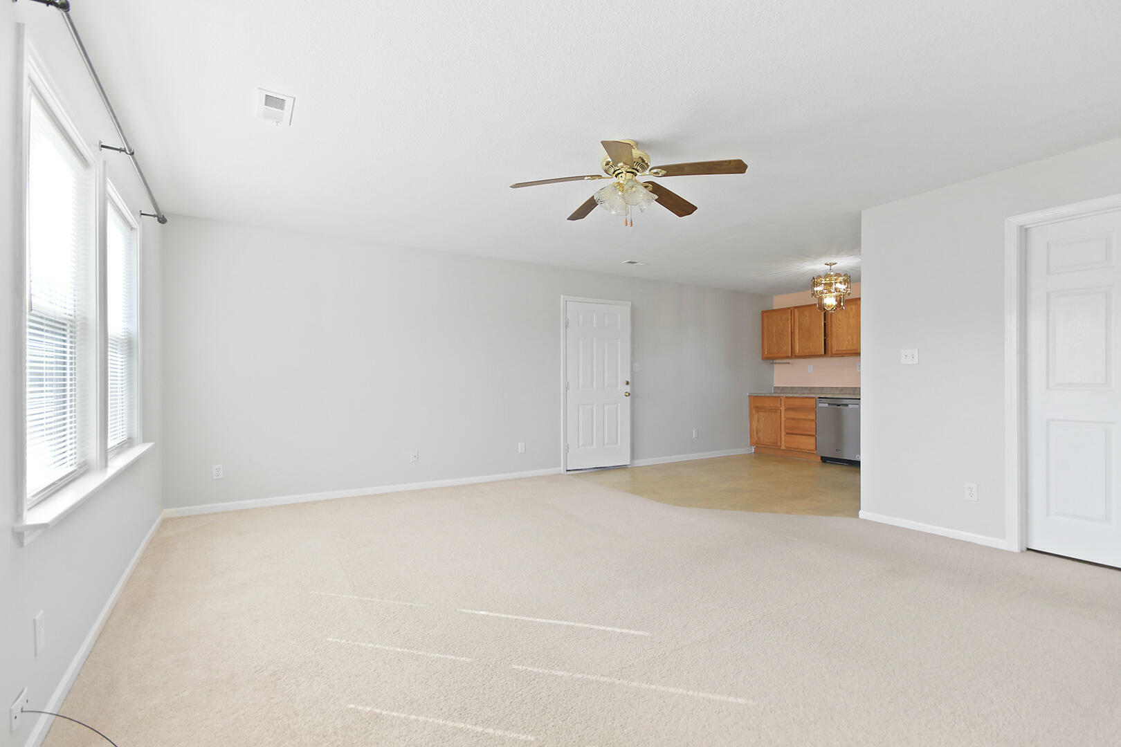 Property Photo: 2305 Thomas Dr MO 65202
