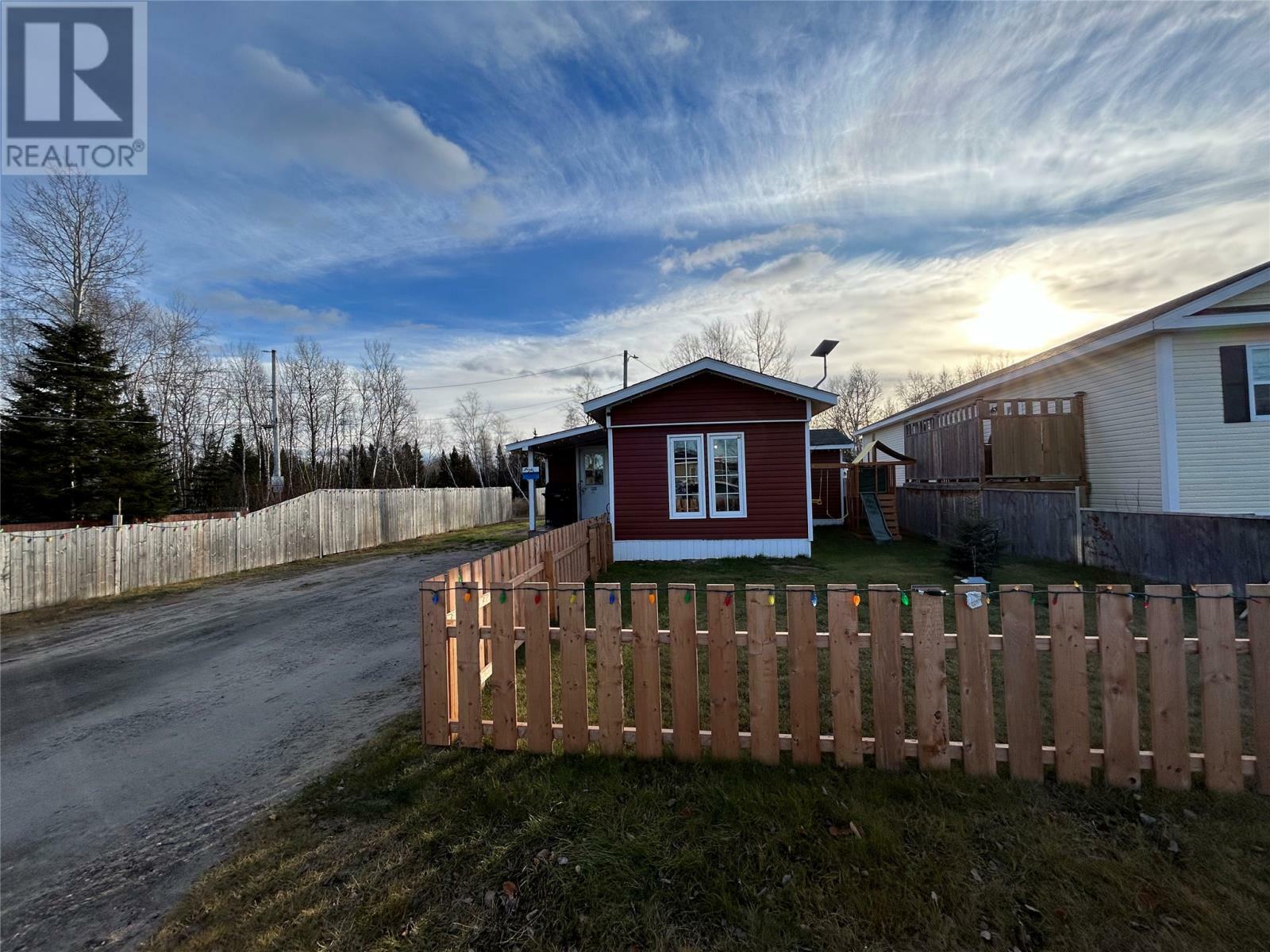 Property Photo:  25 Windsor Drive  NL A0P 1E0 