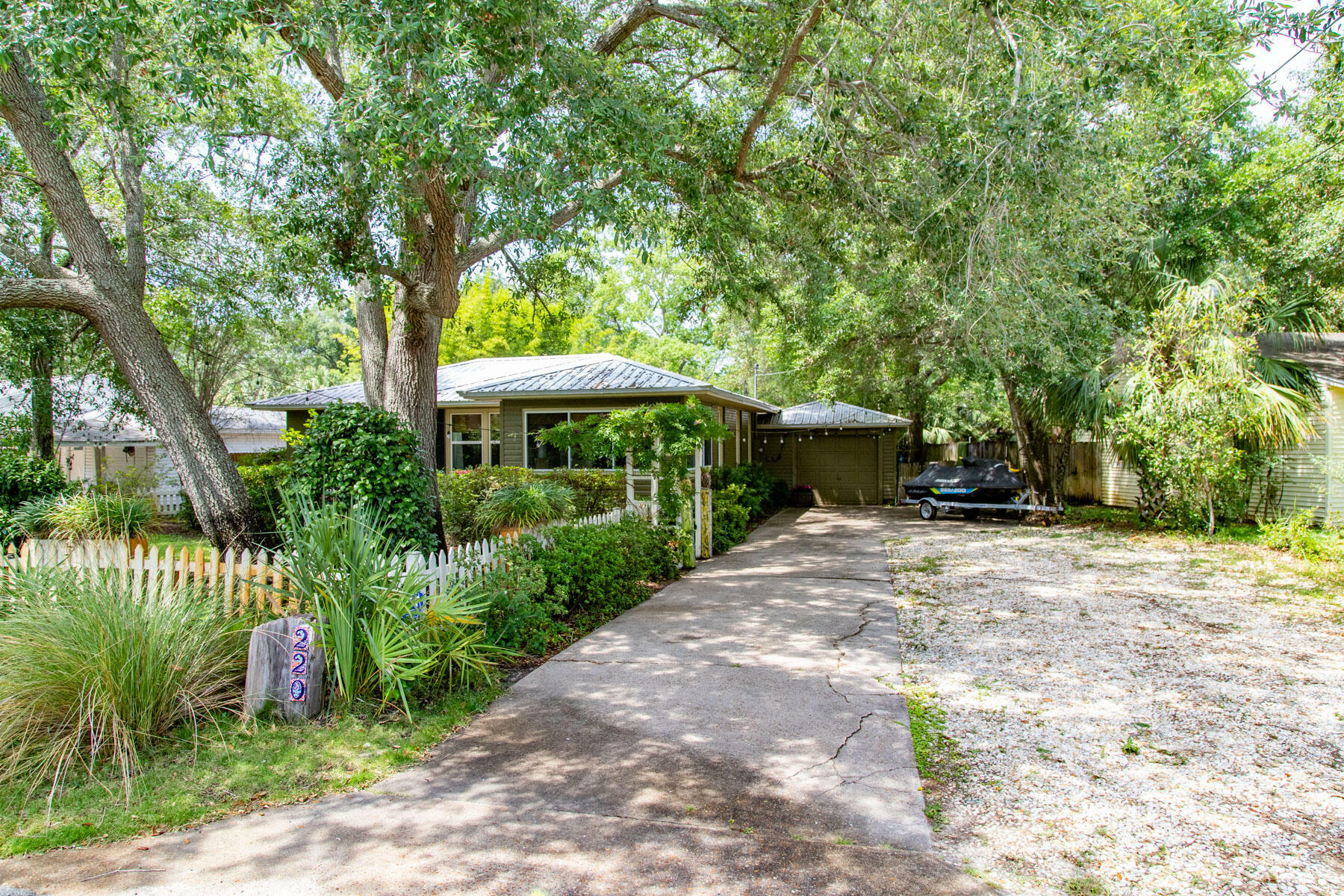 Property Photo:  220 NE Beachview Drive  FL 32547 