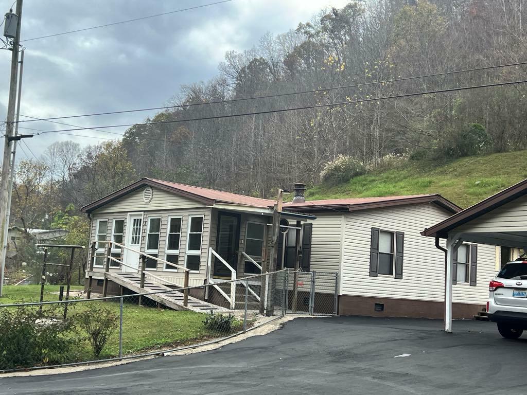 Property Photo: 315 Slones Branch KY 41557