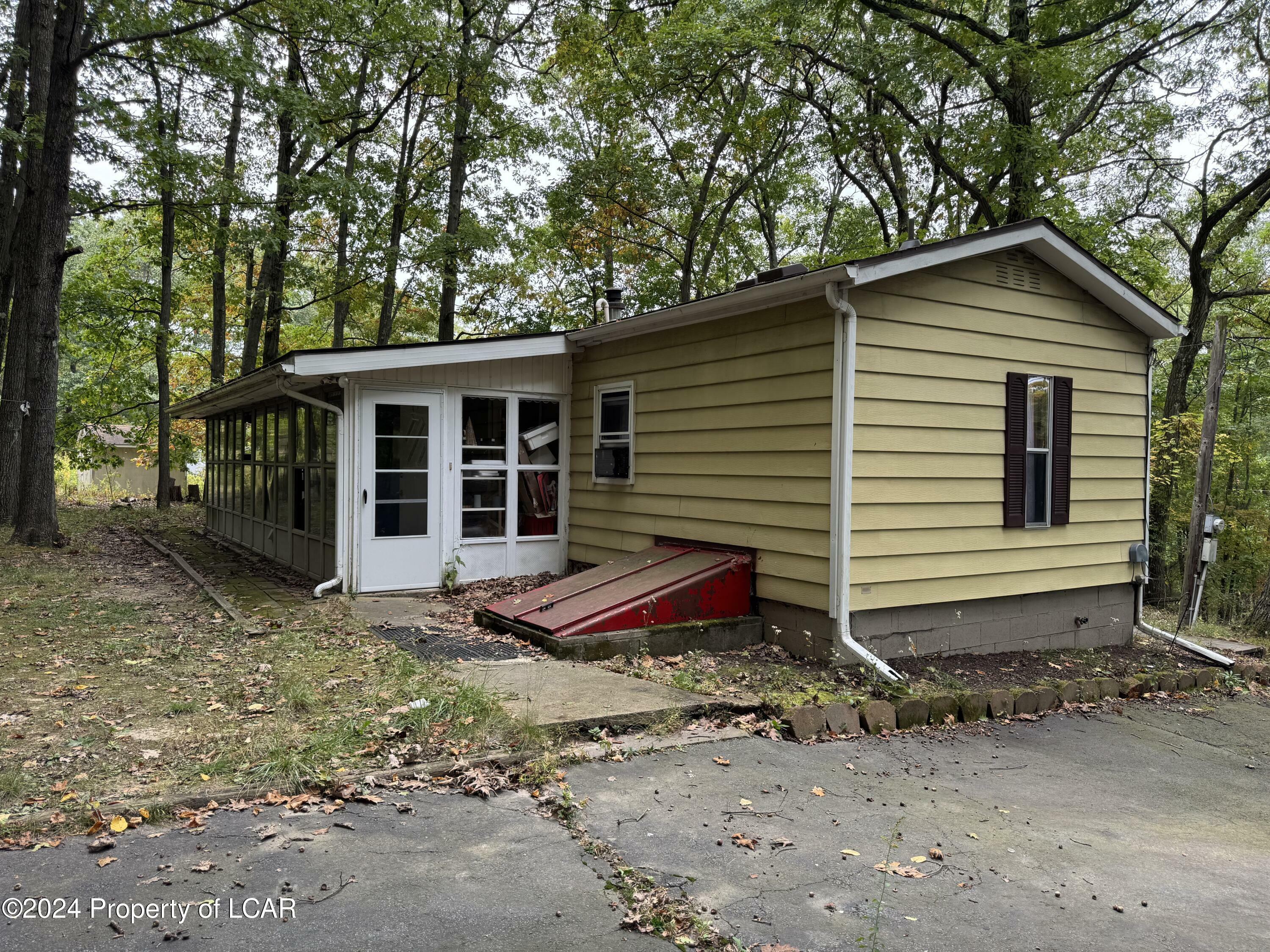 Property Photo:  175 Quarry Road  PA 18706 