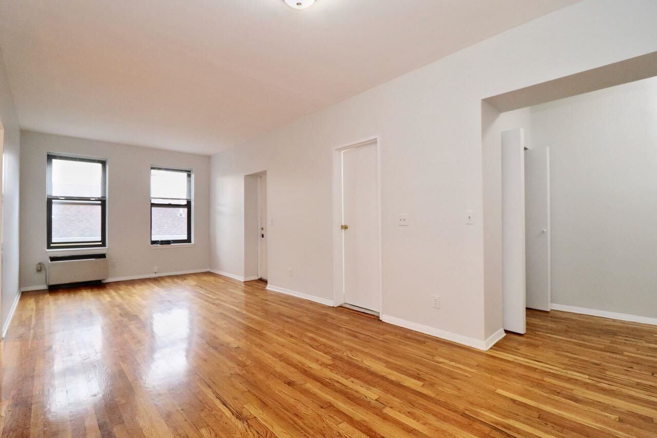 Property Photo:  43-49 Van Wagenen Ave 1G  NJ 07306 