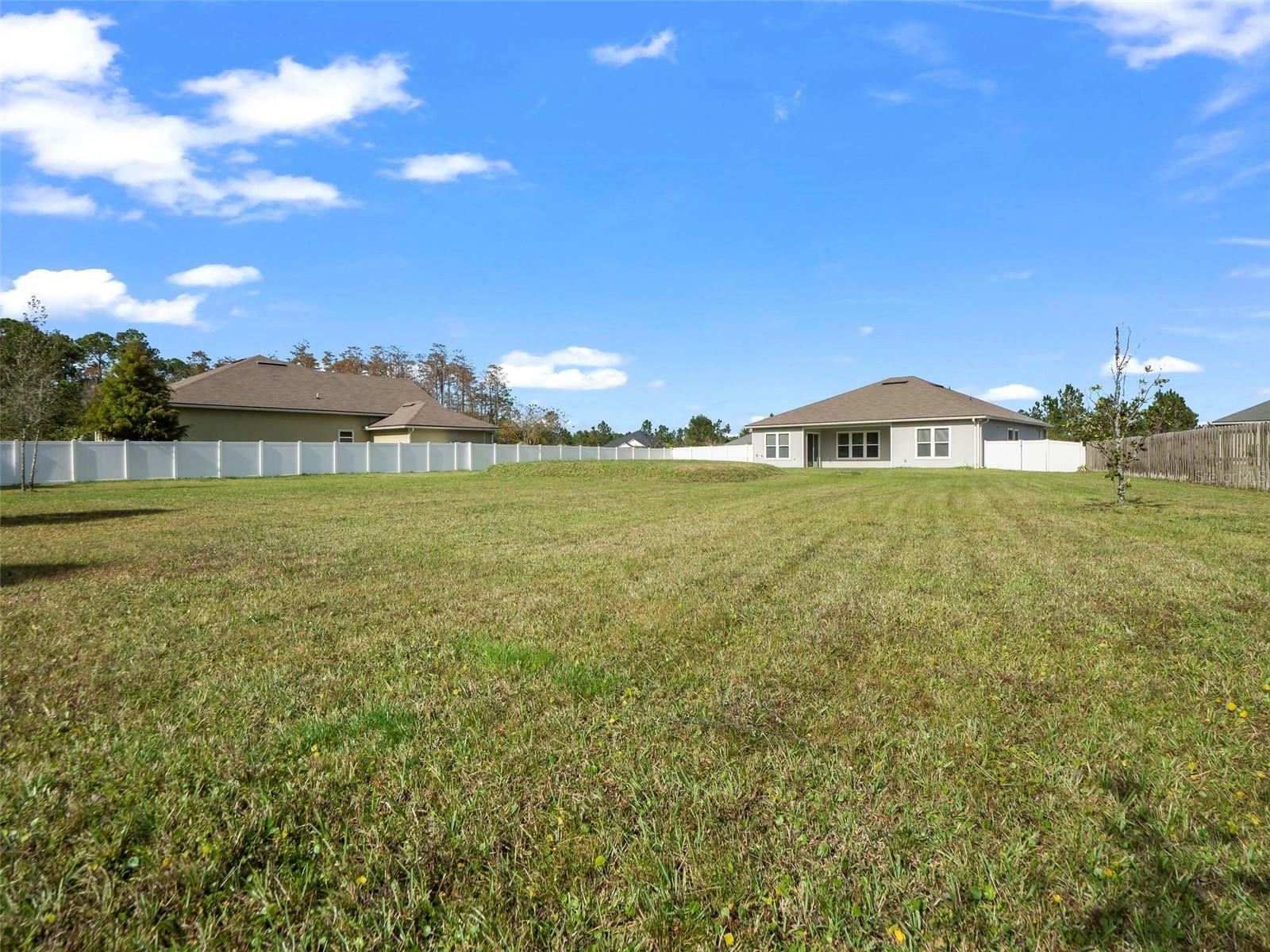 Property Photo:  112 Diamond Lake Dr  FL 32084 