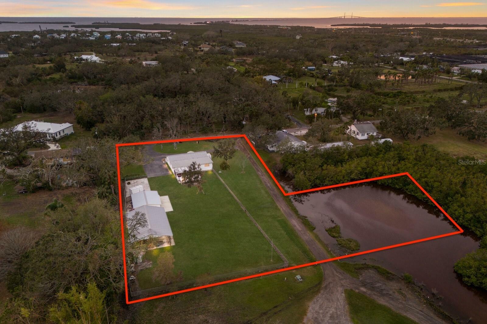 Property Photo:  1640 Center Road  FL 34250 