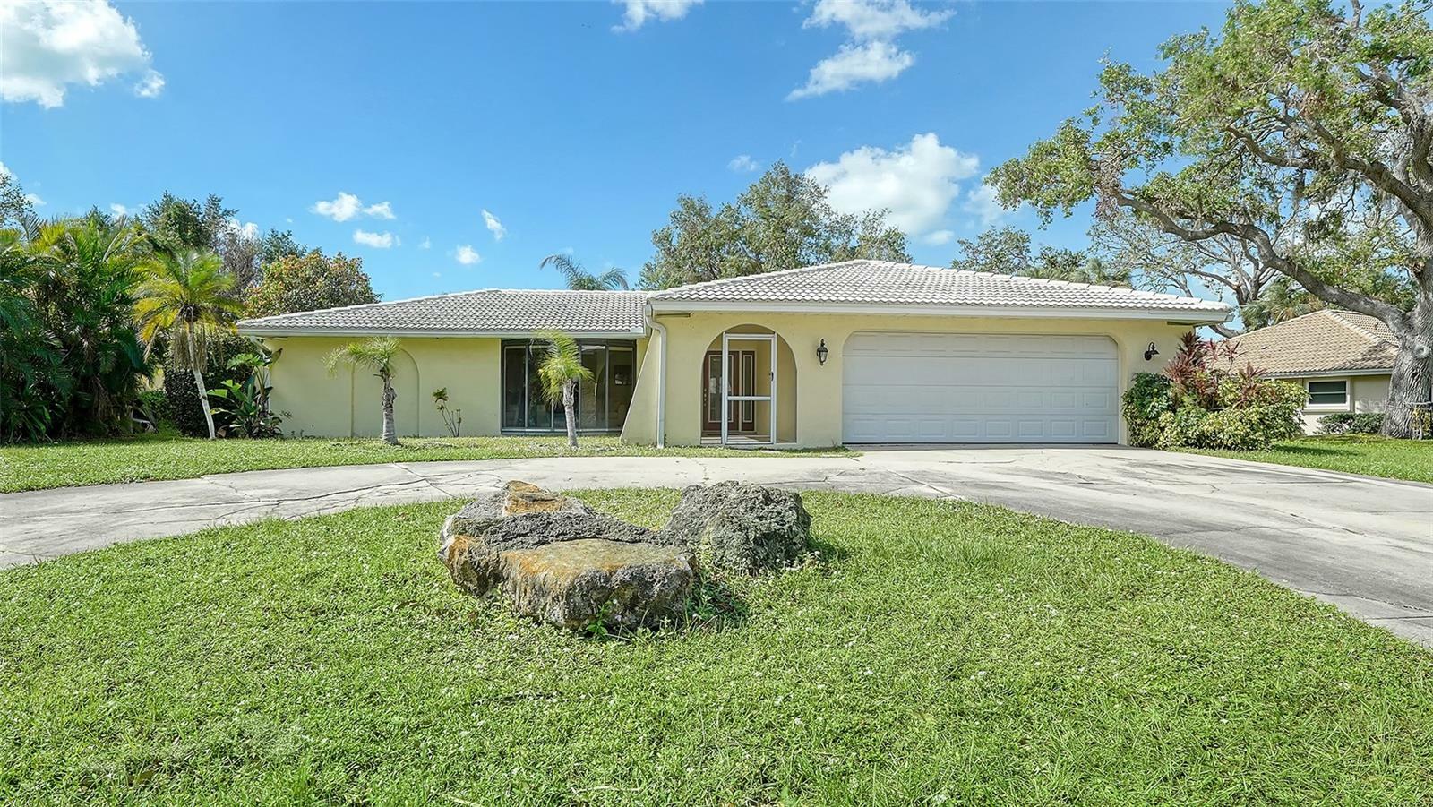 Property Photo:  134 Da Vinci Drive  FL 34275 