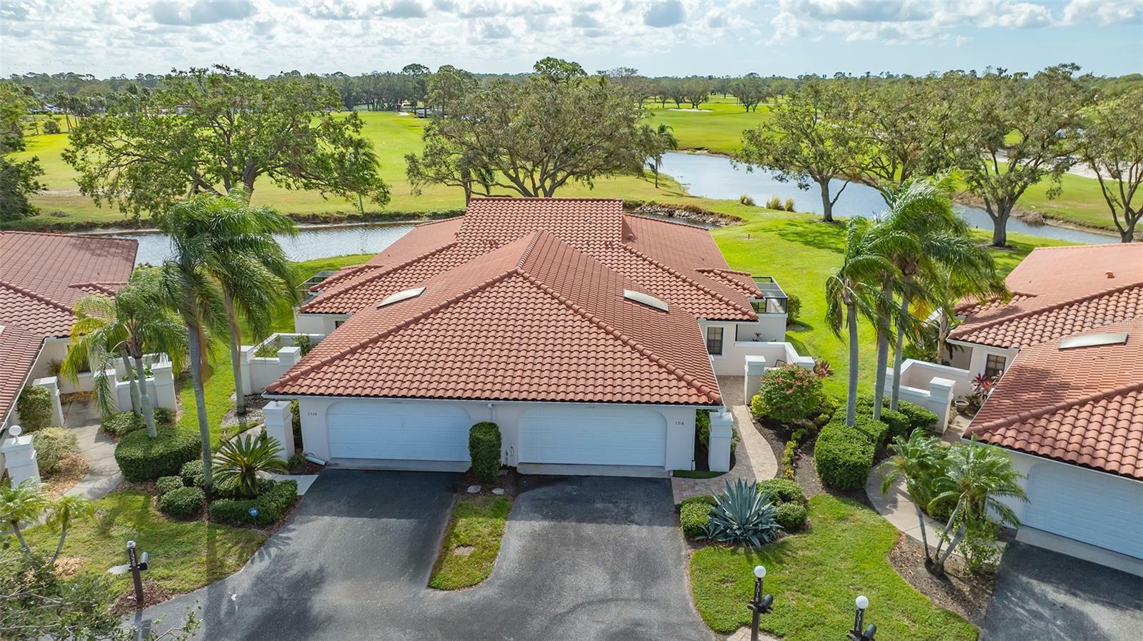 Property Photo:  7318 Golf Pointe Circle  FL 34243 