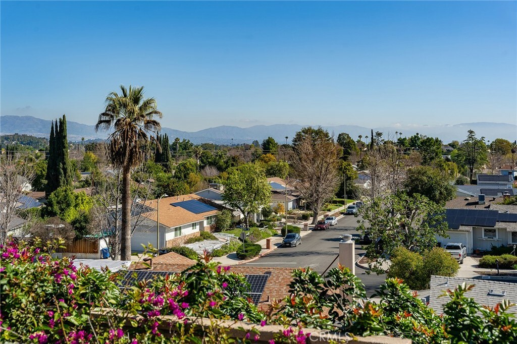 Property Photo:  23925 Crosson Drive  CA 91367 