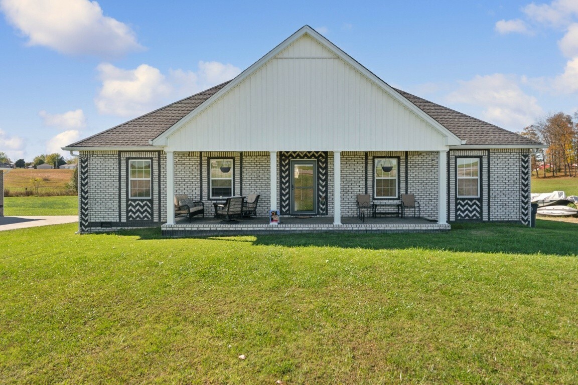 Property Photo:  973 Sneed Blvd  TN 37083 