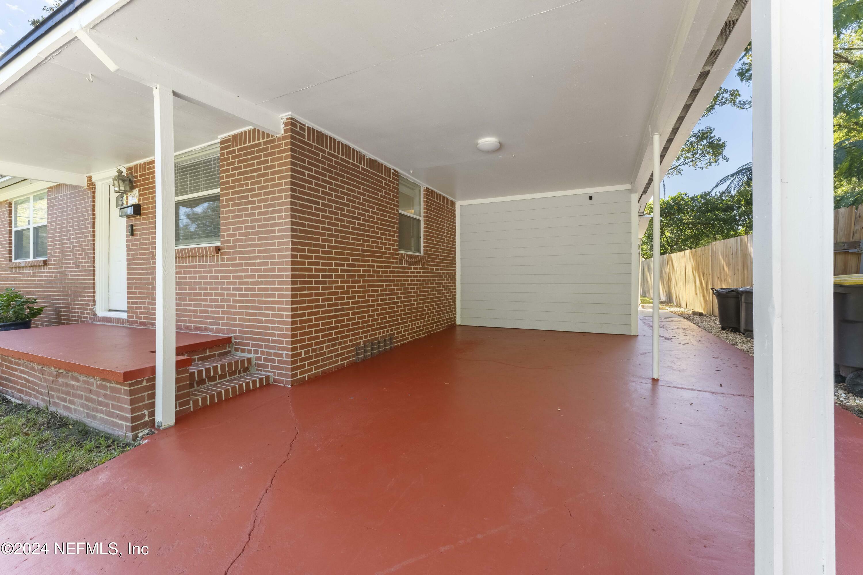 Property Photo:  5160 Quan Drive  FL 32205 