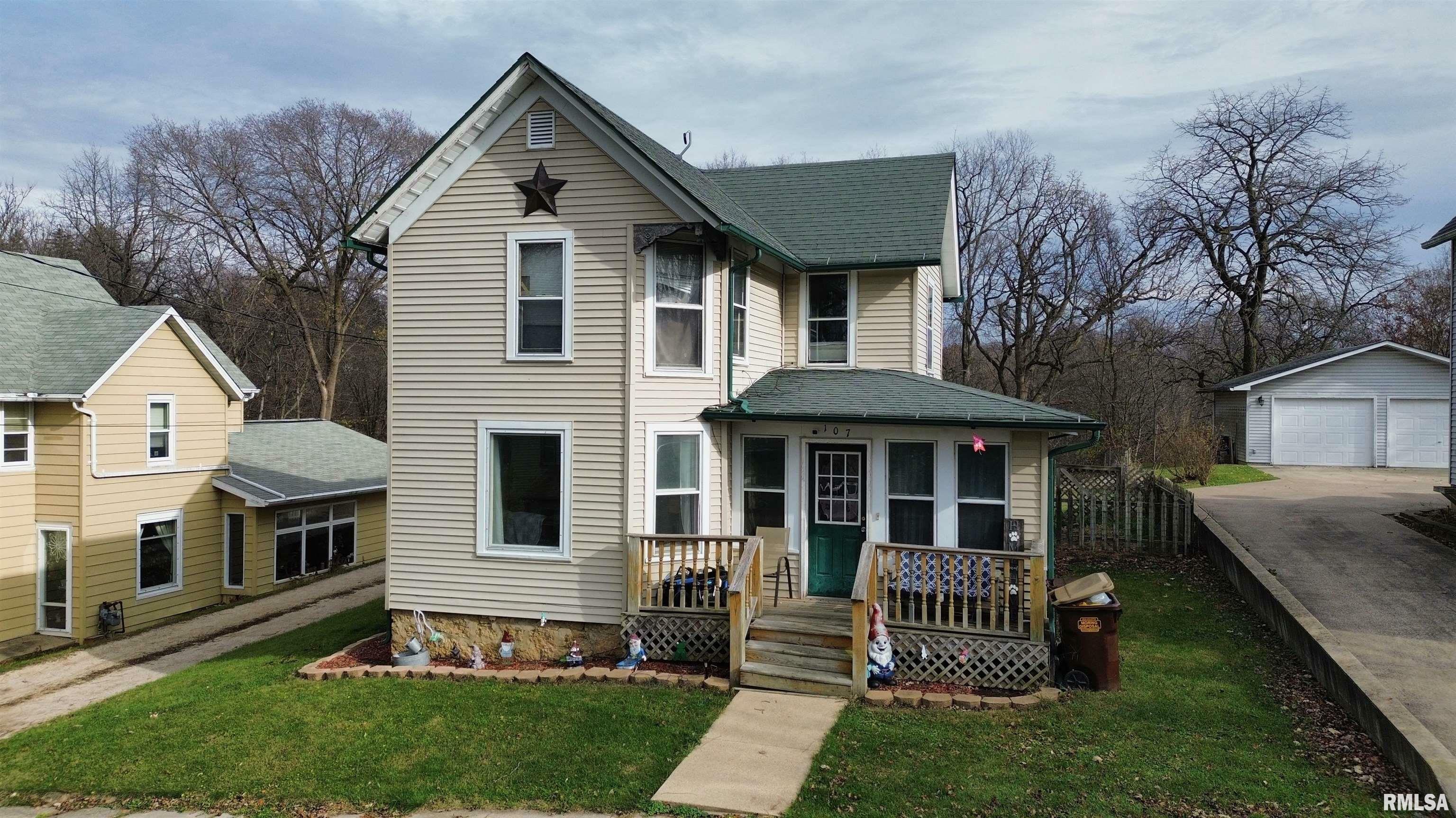 Property Photo:  107 N Strickler Avenue  IL 61053 