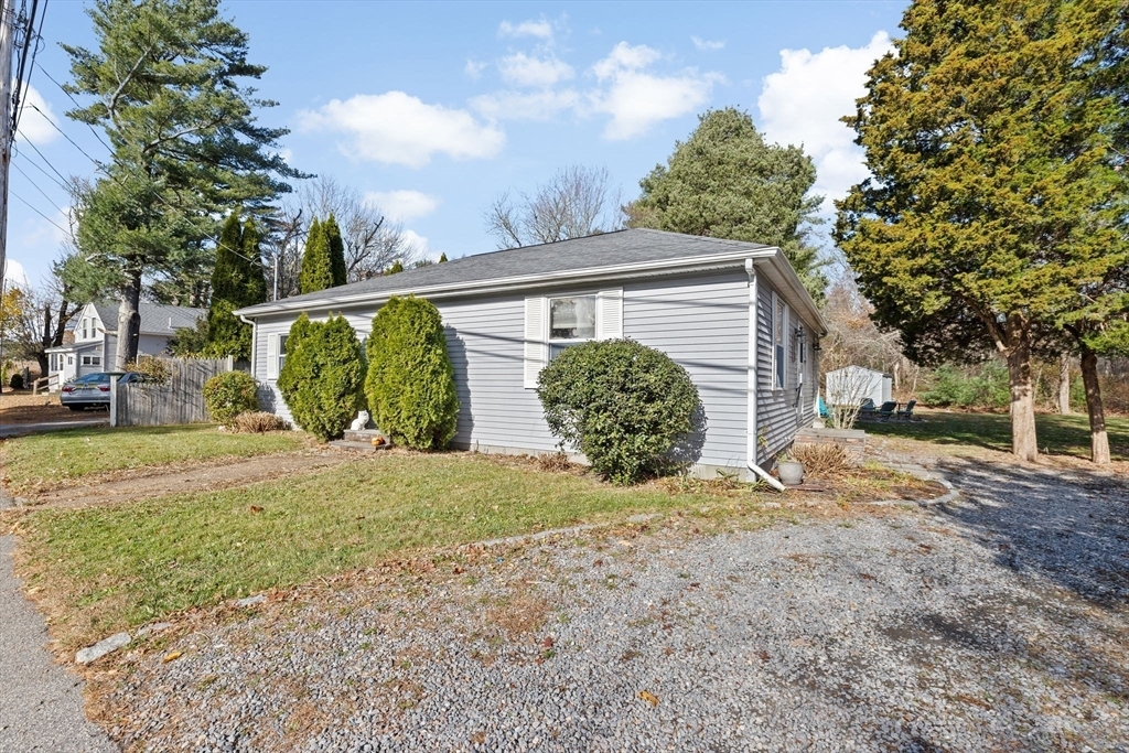 Property Photo:  973 Point Rd  MA 02738 