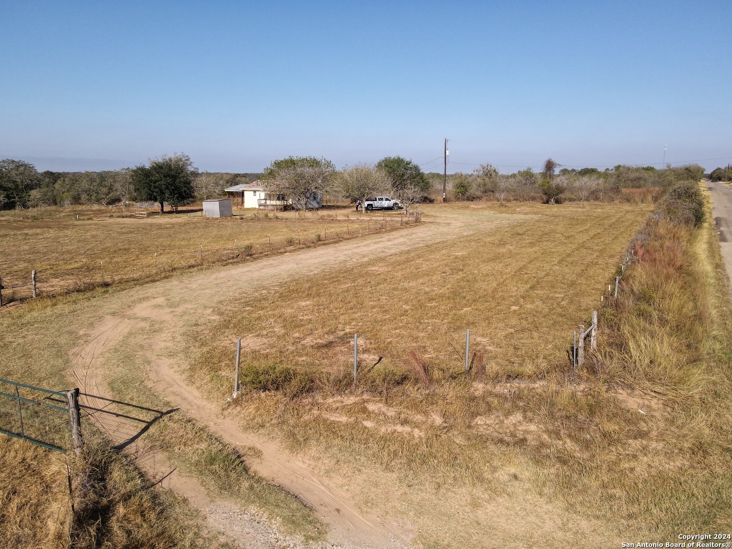 Property Photo:  3667 County Road 427  TX 78160 