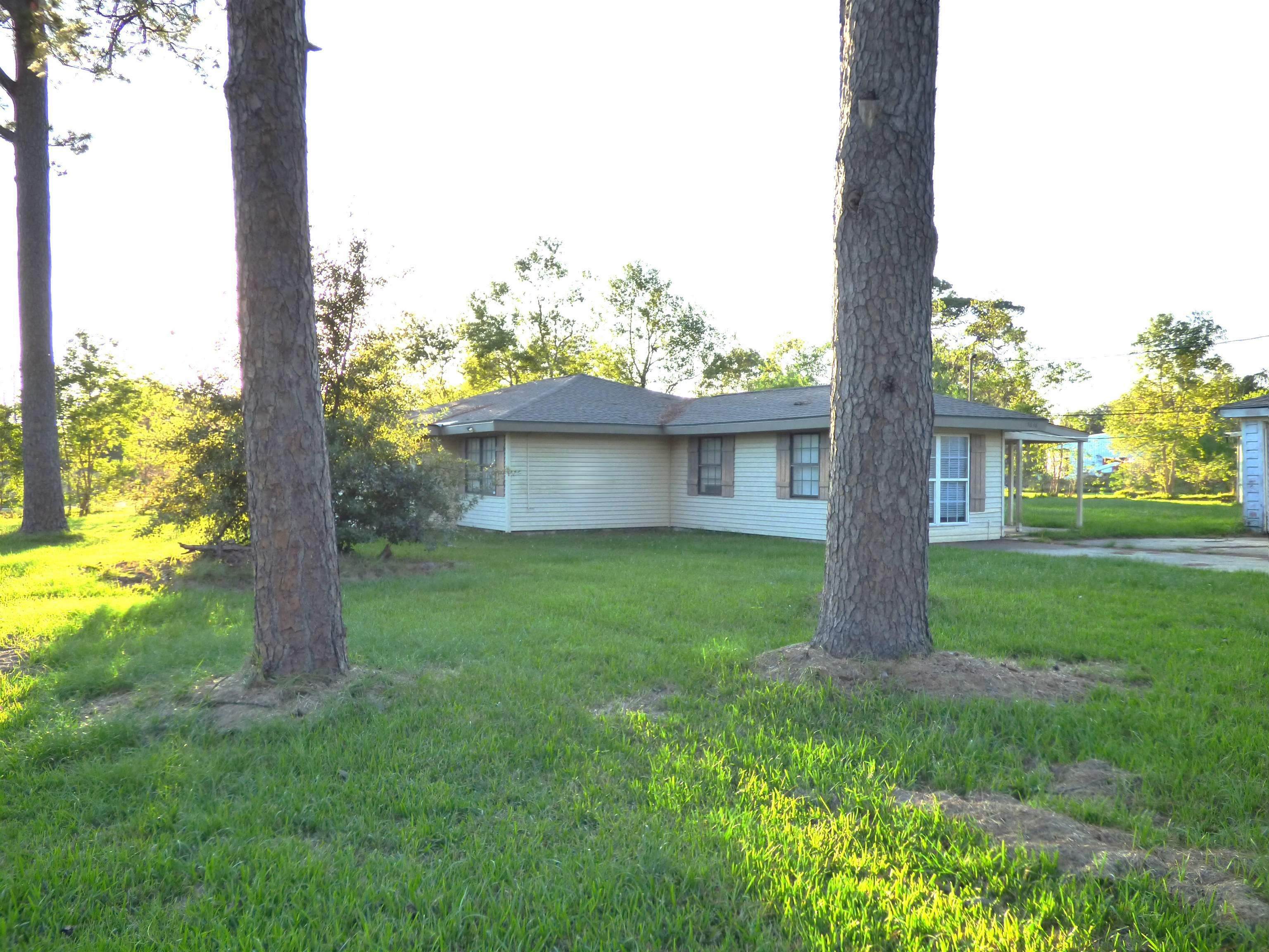 Property Photo:  5638 S Patillo  TX 77630 