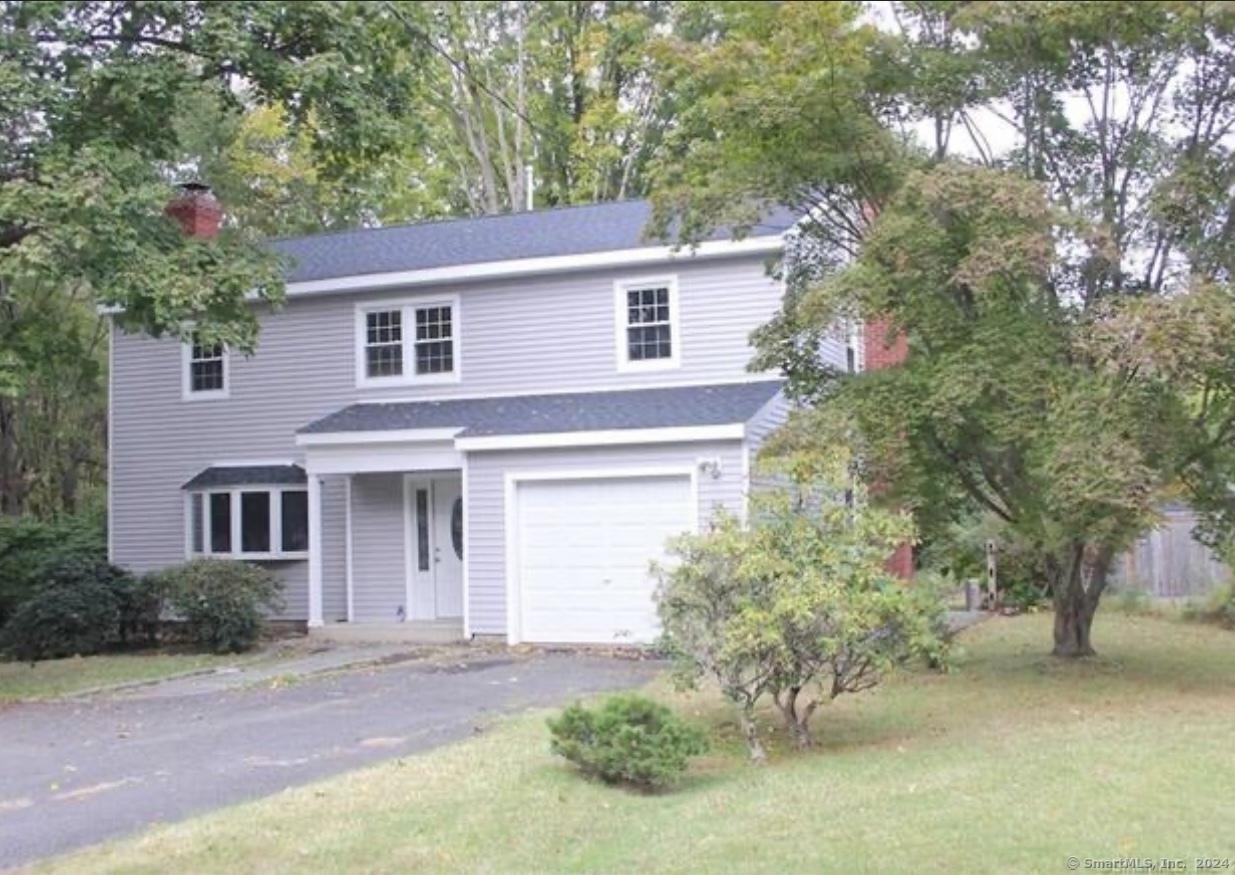 Property Photo:  5 Griffith Road  CT 06878 