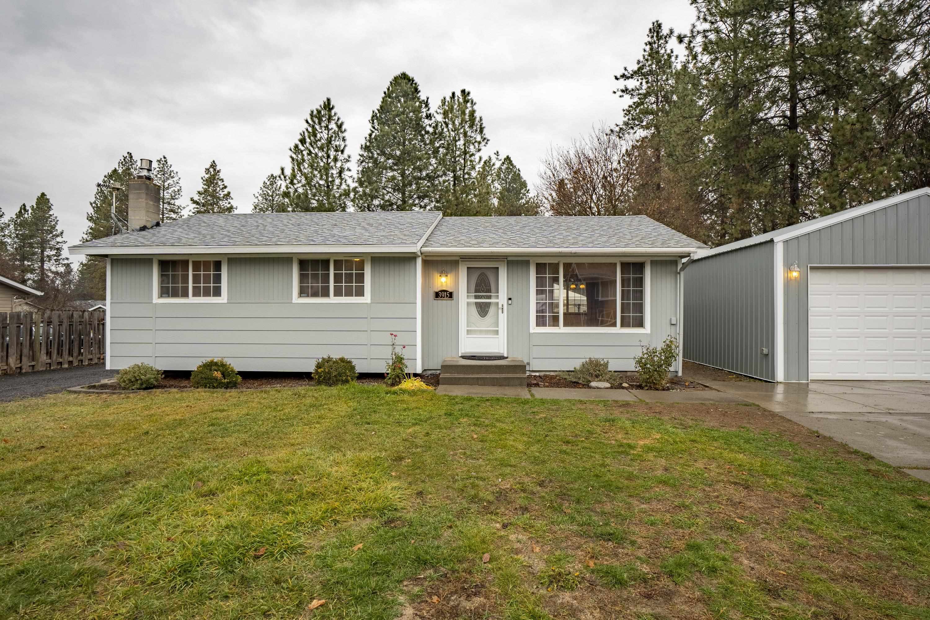 Property Photo:  3915 E Pegasus Rd  WA 99021 