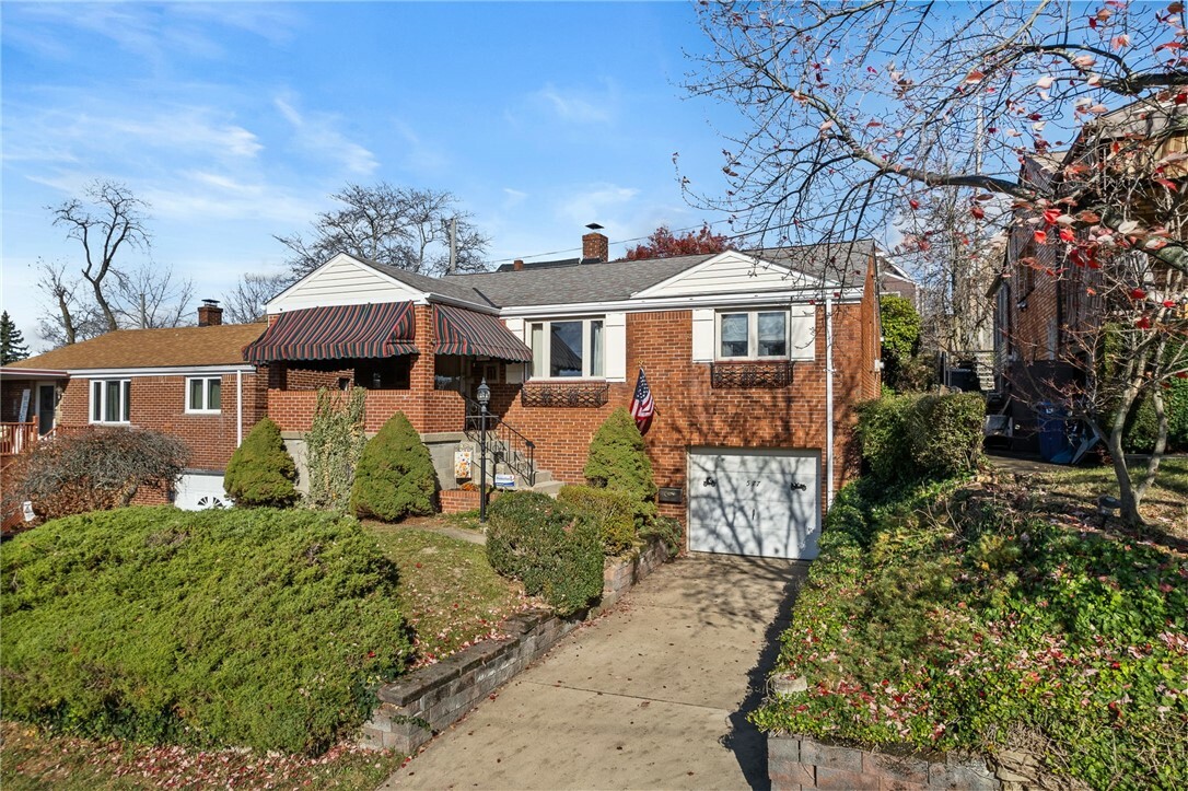 Property Photo:  577 Beaufort Ave  PA 15226 