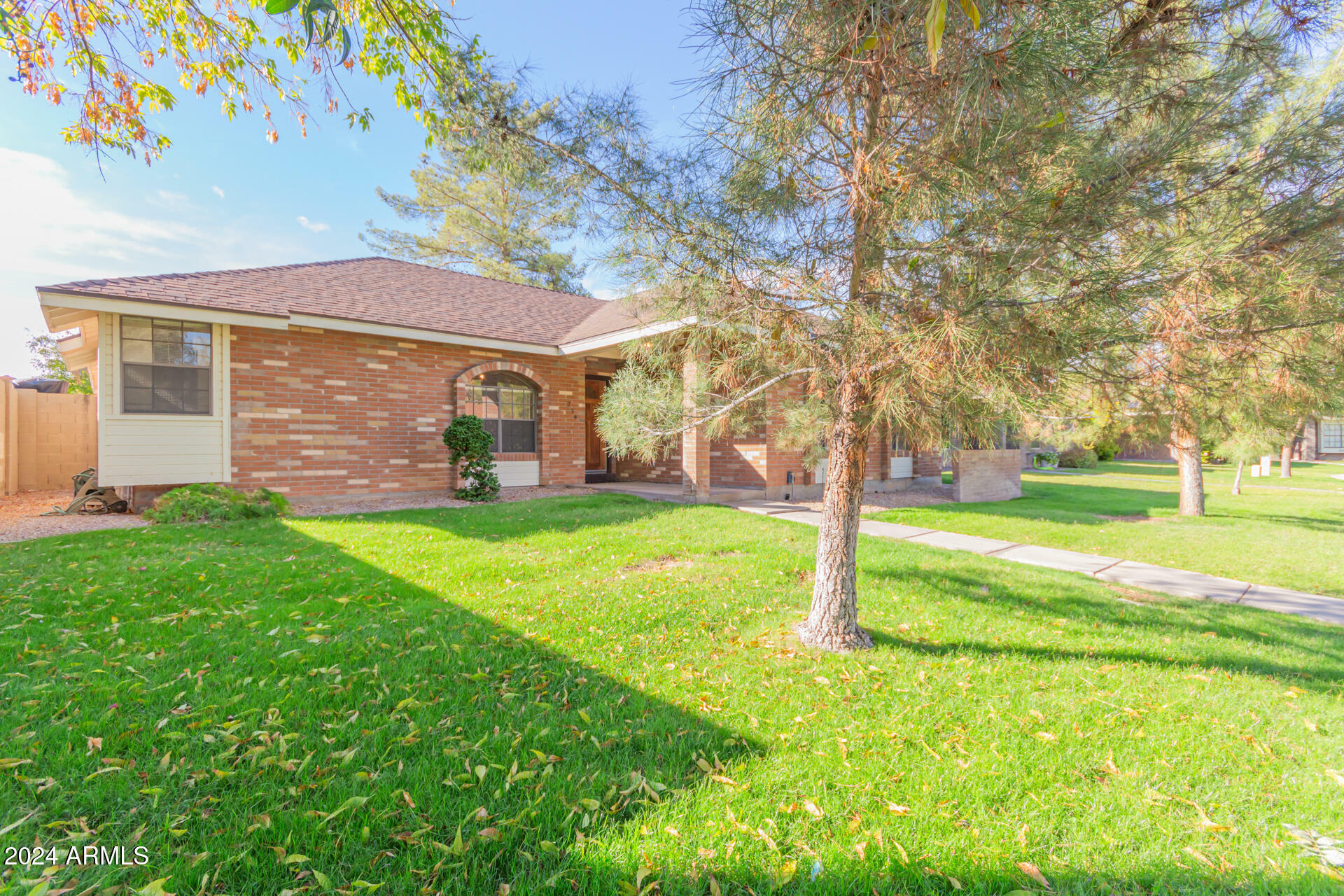 Property Photo:  234 N Heritage Drive  AZ 85234 