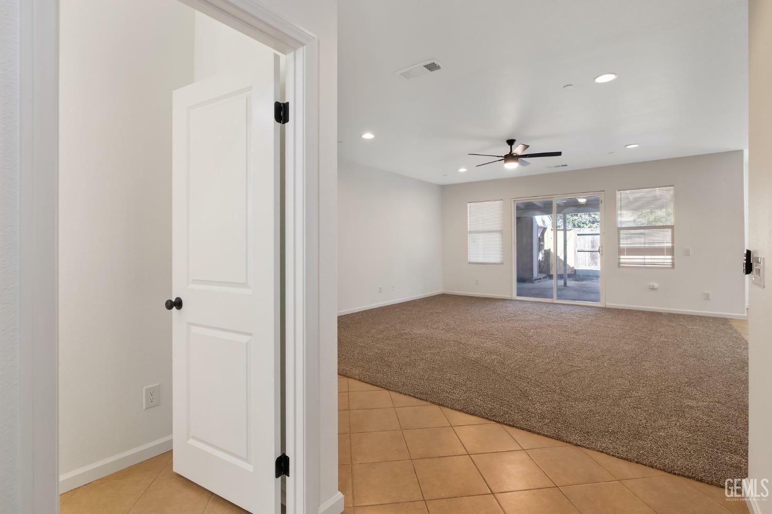 Property Photo:  5130 Blue Brook Way  CA 93313 