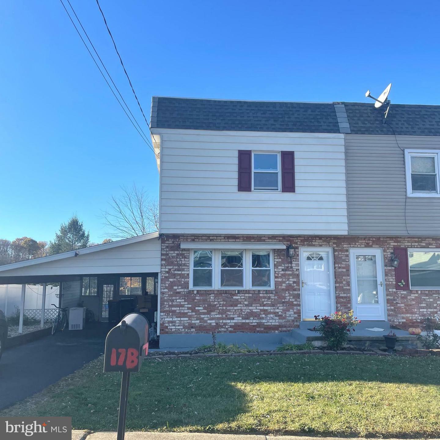 Property Photo:  17B W Glenwood Drive  PA 17011 