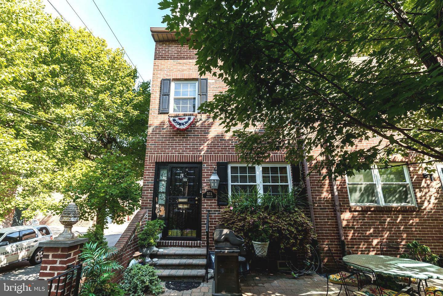 Property Photo:  517 Randolph Court A  PA 19147 