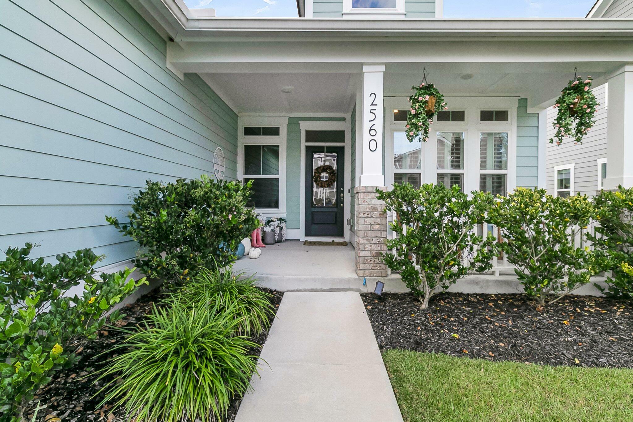 Property Photo:  2560 Hatch Drive  SC 29455 