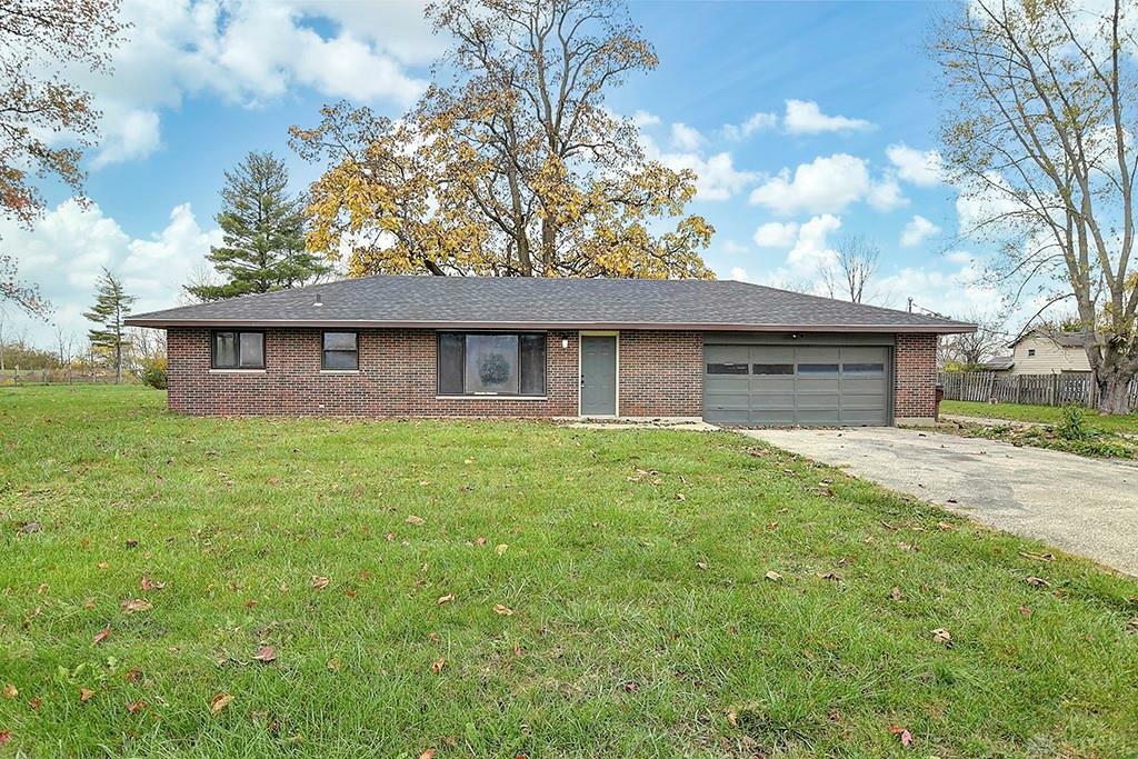 Property Photo:  961 N Union Road  OH 45417 