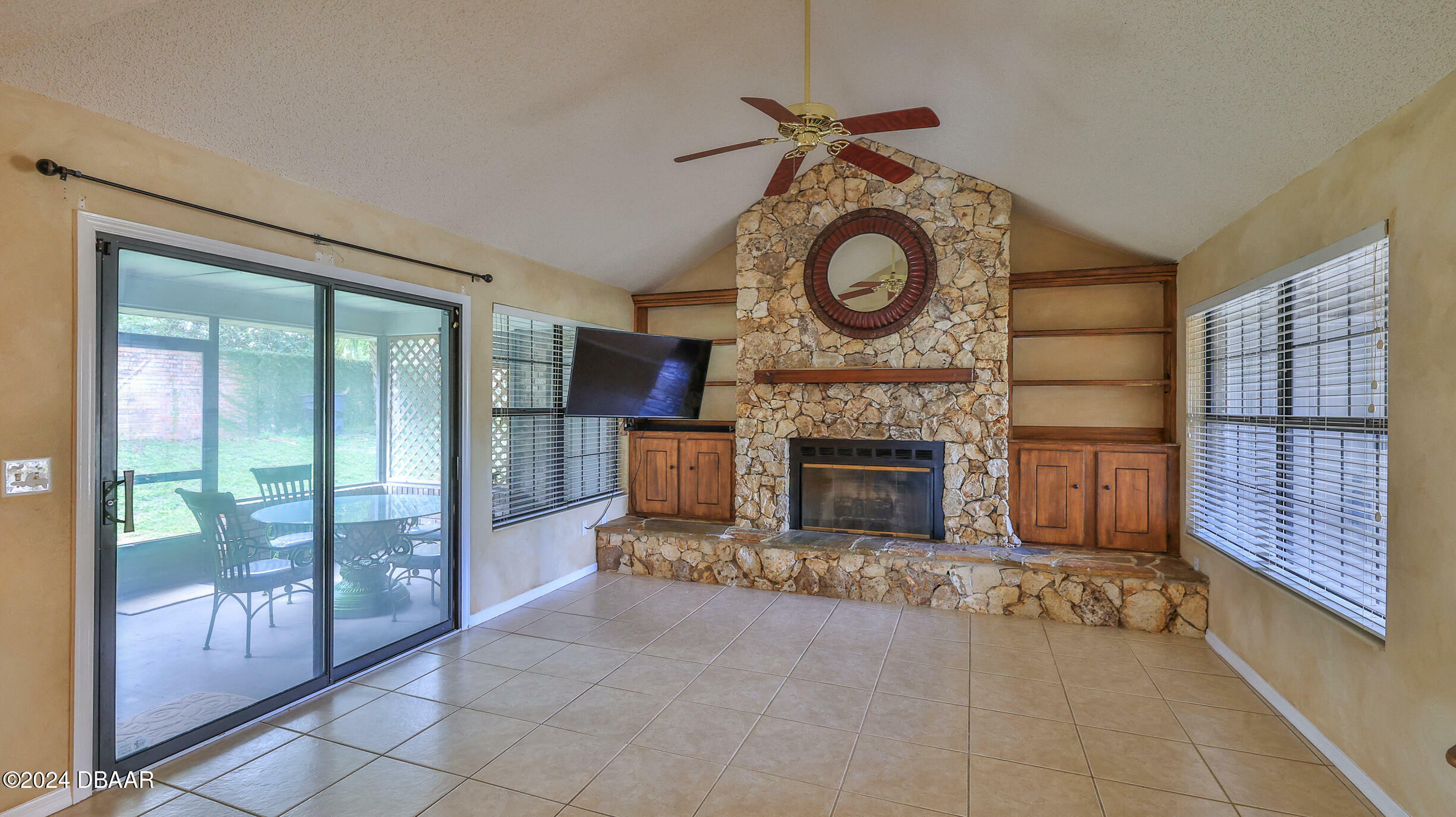 Property Photo: 1 Fox Hollow Drive FL 32174