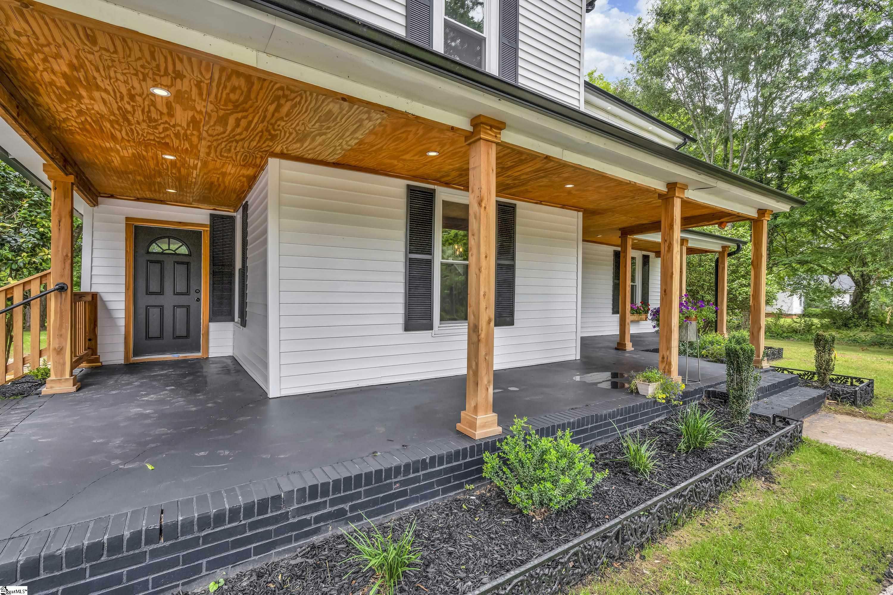 Property Photo:  1358 South Harper Street Extension  SC 29360 